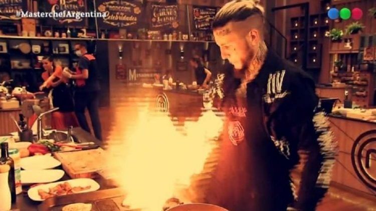 El accidente de Alex Caniggia en Masterchef Celebrity que casi termina en un incendio