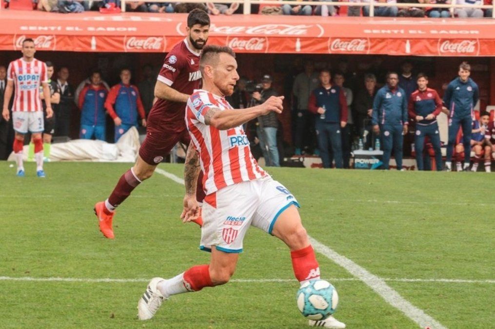 Jonathan Bottinelli aseguró que está disponible para jugar contra Talleres