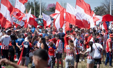 la decision que tomaron los hinchas de union previo al partido con belgrano la decision que tomaron los hinchas de union previo al partido con belgrano