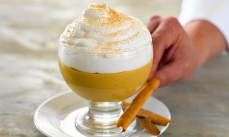 Con esta receta, podrás hacer un suspiro limeño fácil y delicioso que es perfecto para compartir con amigos y familia. Con esta receta, podrás hacer un suspiro limeño fácil y delicioso que es perfecto para compartir con amigos y familia.
