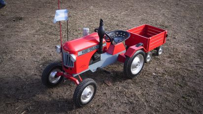Tractortito: la historia del pequeño tractor a pedal que enamora en Agroactiva 2025