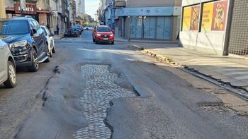 Importante corte en el microcentro por obras de bacheo: horarios y desvío de colectivos