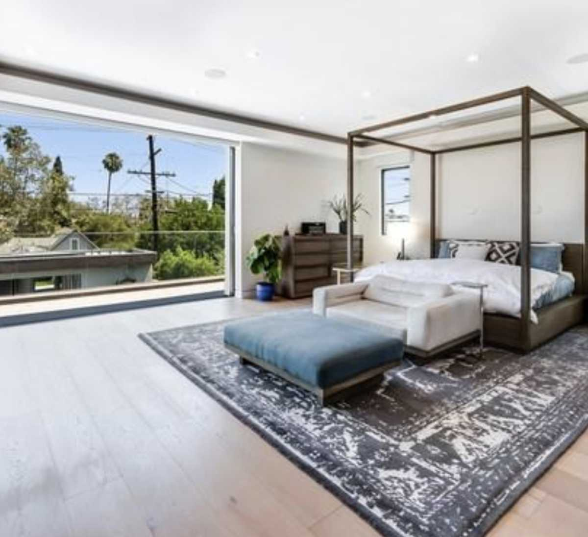 Así es la impresionante casa de Belinda en Los Ángeles.