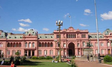 ya son cinco los familiares directos de funcionarios que abandonaron sus cargos ya son cinco los familiares directos de funcionarios que abandonaron sus cargos