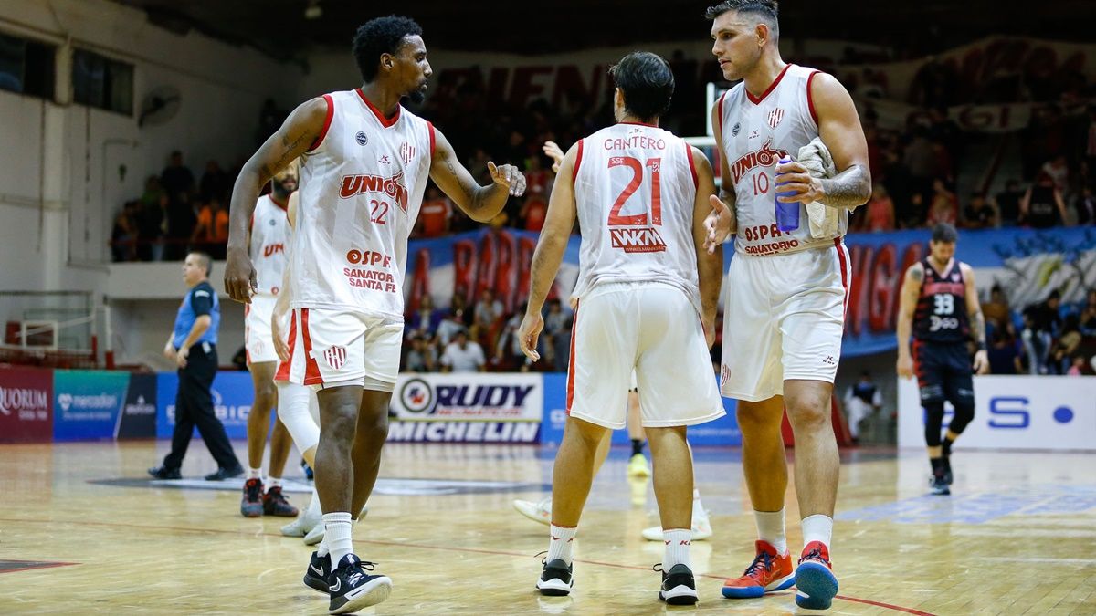 Los delincuentes se llevaron equipamiento deportivo