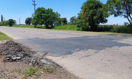 Los trabajos proyectados contemplan la repavimentación de la RP Nº 5, que nace en la intersección con la RP Nº 2 y recorre 3.400 metros hasta empalmar con la antigua traza de la Ruta Nacional (RN) Nº 11. Los trabajos proyectados contemplan la repavimentación de la RP Nº 5, que nace en la intersección con la RP Nº 2 y recorre 3.400 metros hasta empalmar con la antigua traza de la Ruta Nacional (RN) Nº 11.