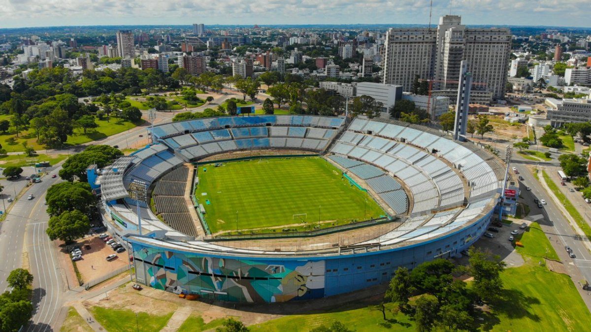 Conmebol anunció que el Estadio Centenario de Uruguay albergará las finales de la Copa Libertadores y la Copa Sudamericana.