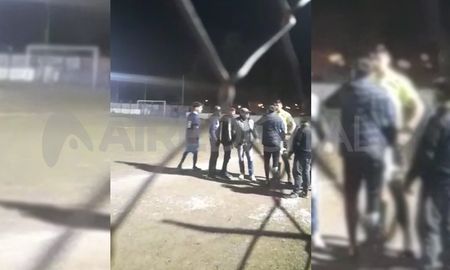 Agredieron a un árbitro de fútbol en un partido en el Club Atenas de Santo Tomé. Agredieron a un árbitro de fútbol en un partido en el Club Atenas de Santo Tomé.