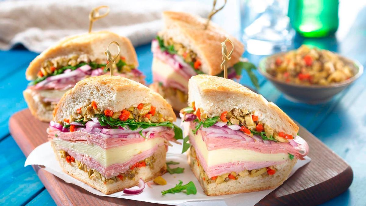 Los carnavales son una celebración mundial llena de música, colores y, por supuesto, exquisita gastronomía. Los carnavales son una celebración mundial llena de música, colores y, por supuesto, exquisita gastronomía.