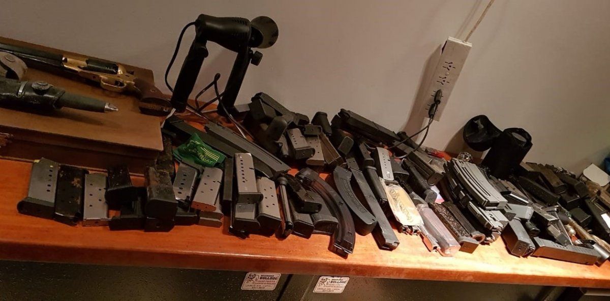 Encontraron un arsenal en la casa de la mano derecha de Marcelo Balcedo, el detenido ex titular del SOEME