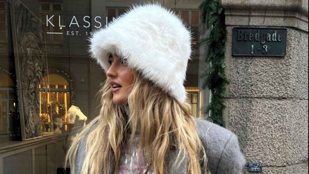 La ushanka clásica y los bucket hats furry son algunos de los modelos más usados esta temporada en Argentina.