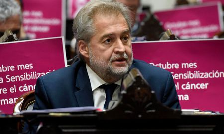 El diputado nacional solicitó de manera urgente a la Cámara baja que la iniciativa de fortalecimiento de la justicia federal, firmada por los 19 legisladores que representan a Santa Fe. El diputado nacional solicitó de manera urgente a la Cámara baja que la iniciativa de fortalecimiento de la justicia federal, firmada por los 19 legisladores que representan a Santa Fe.