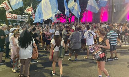 La Multisectorial Santa Fe convocó a un nuevo cacerolazo. La Multisectorial Santa Fe convocó a un nuevo cacerolazo.