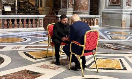 El presidente de Estados Unidos, Donald Trump, lanzó este viernes una advertencia definitiva a su par de Ucrania, Volodímir Zelenski. El presidente de Estados Unidos, Donald Trump, lanzó este viernes una advertencia definitiva a su par de Ucrania, Volodímir Zelenski.