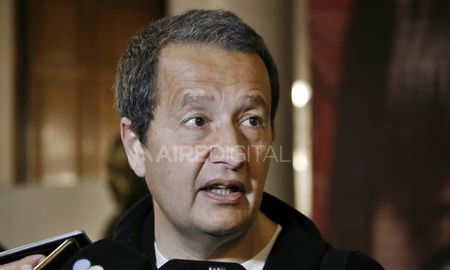 Del Frade será la cabeza de lista de Soberanía Popular en las elecciones legislativas. Del Frade será la cabeza de lista de Soberanía Popular en las elecciones legislativas.