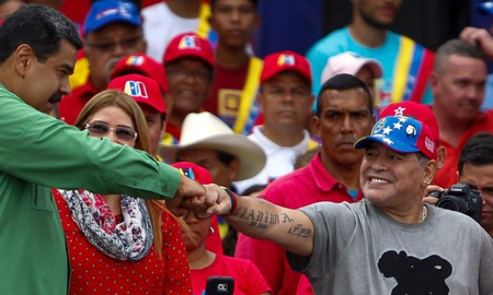 El mandatario venezolano recordó que la estrella del fútbol argentino le había regalado su reloj en el cierre de campaña de 2018. El mandatario venezolano recordó que la estrella del fútbol argentino le había regalado su reloj en el cierre de campaña de 2018.
