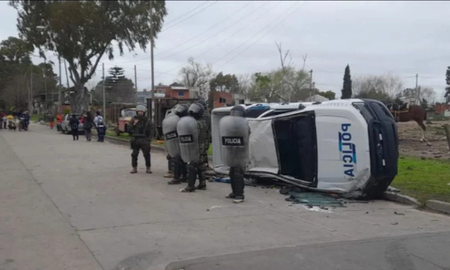 un patrullero perdio el control y atropello a una mujer y a su hijo de dos anos un patrullero perdio el control y atropello a una mujer y a su hijo de dos anos