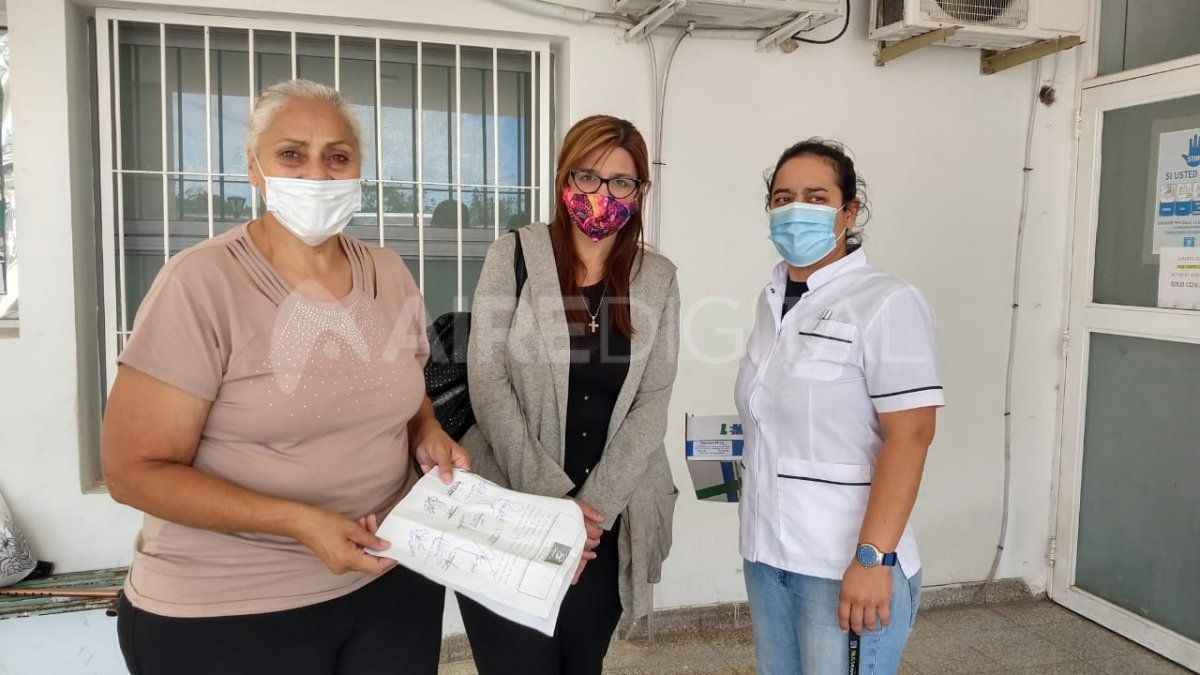Patricia More delegada UPCN - Natalia Gornati enfermera y referente del centro salud barrio las vegas