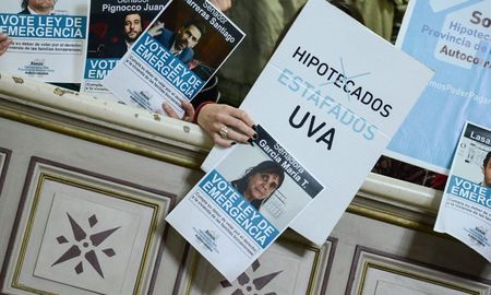 Un plenario de las comisiones de la Cámara de Diputados comenzará a debatir este miércoles la situación de los créditos hipotecarios UVA, un sistema implementado durante el gobierno de Mauricio Macri. Un plenario de las comisiones de la Cámara de Diputados comenzará a debatir este miércoles la situación de los créditos hipotecarios UVA, un sistema implementado durante el gobierno de Mauricio Macri.