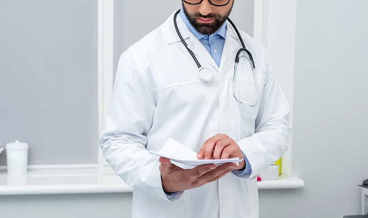 Los trabajadores de salud realizan cuatro guardias por mes, pero cuando deben hacer una quinta tienen que pagar Ganancias, por lo cual muchos de ellos evitan realizarla.