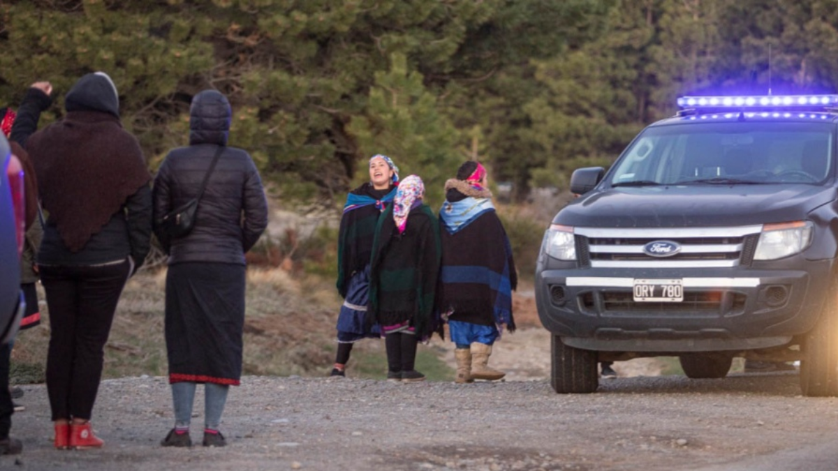 Fueron siete las mujeres mapuches detenidas. Foto: Eugenia Neme.