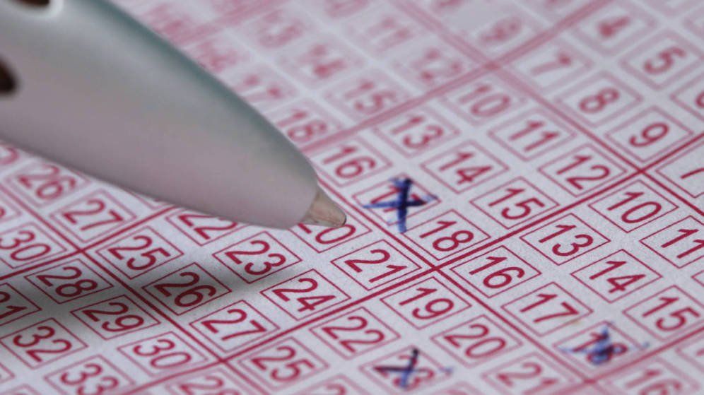 Resuelto el problema matemático de la lotería infinito