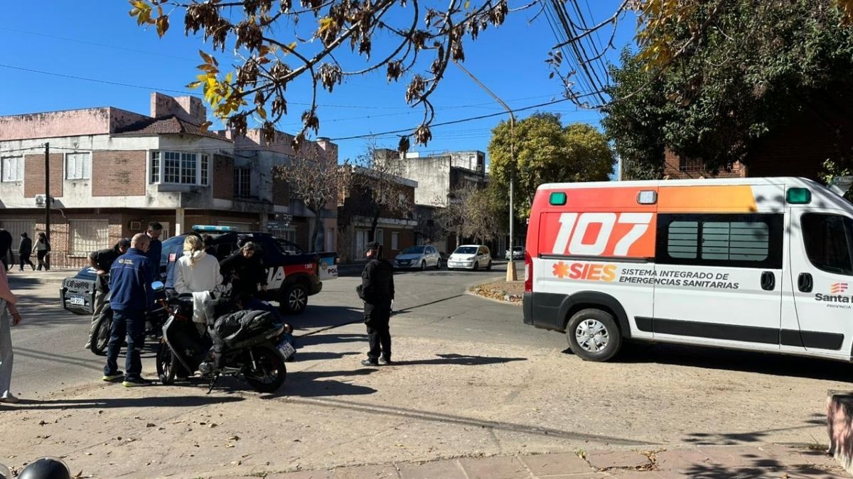 Efectivos del Comando Radioeléctrico desplegaron un operativo de ordenamiento vehicular en la esquina donde ocurrió el siniestro. Efectivos del Comando Radioeléctrico desplegaron un operativo de ordenamiento vehicular en la esquina donde ocurrió el siniestro. 