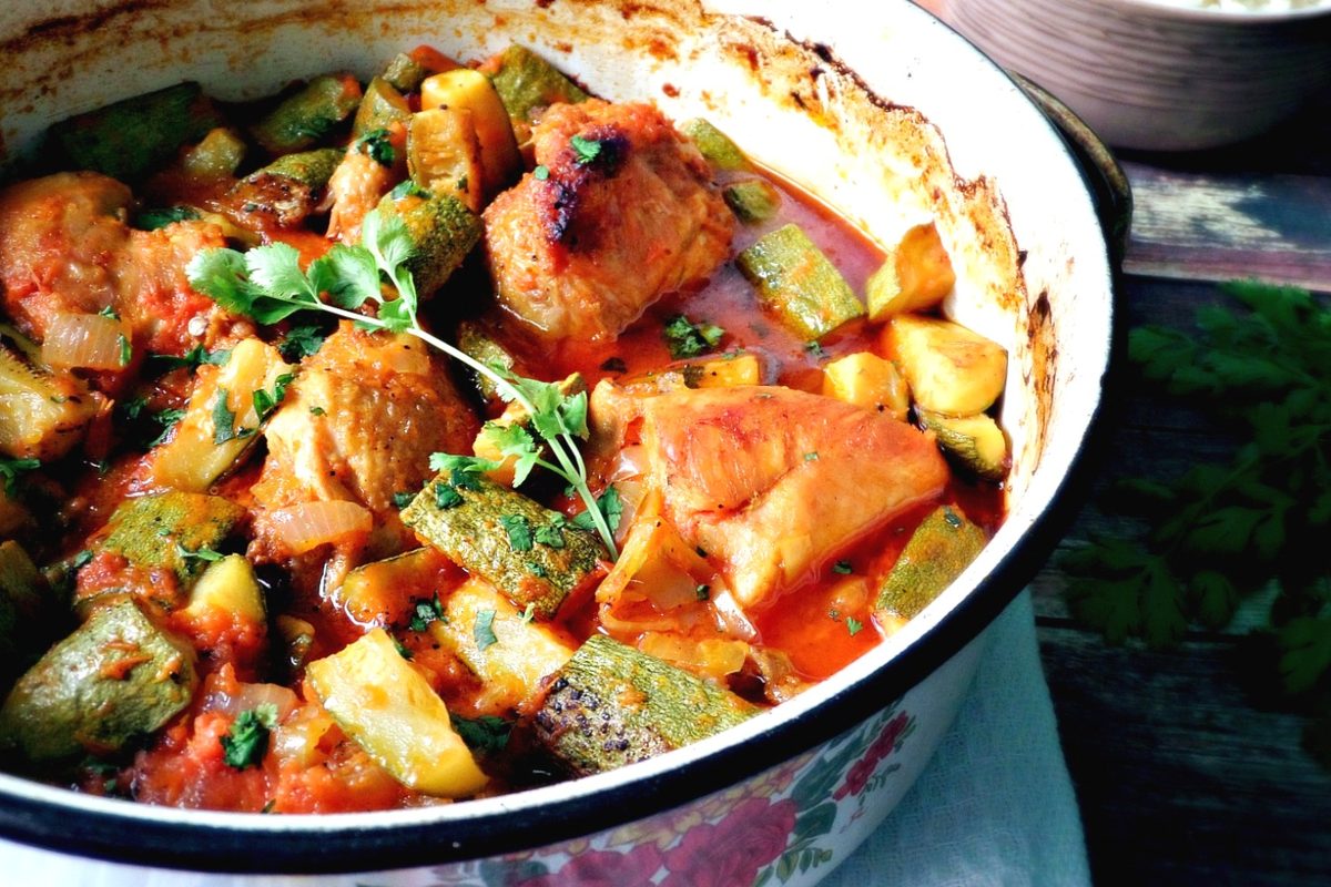 Guillermo Calabrese compartió su receta de pollo a la cacerola con salsa de mostaza. Guillermo Calabrese compartió su receta de pollo a la cacerola con salsa de mostaza.