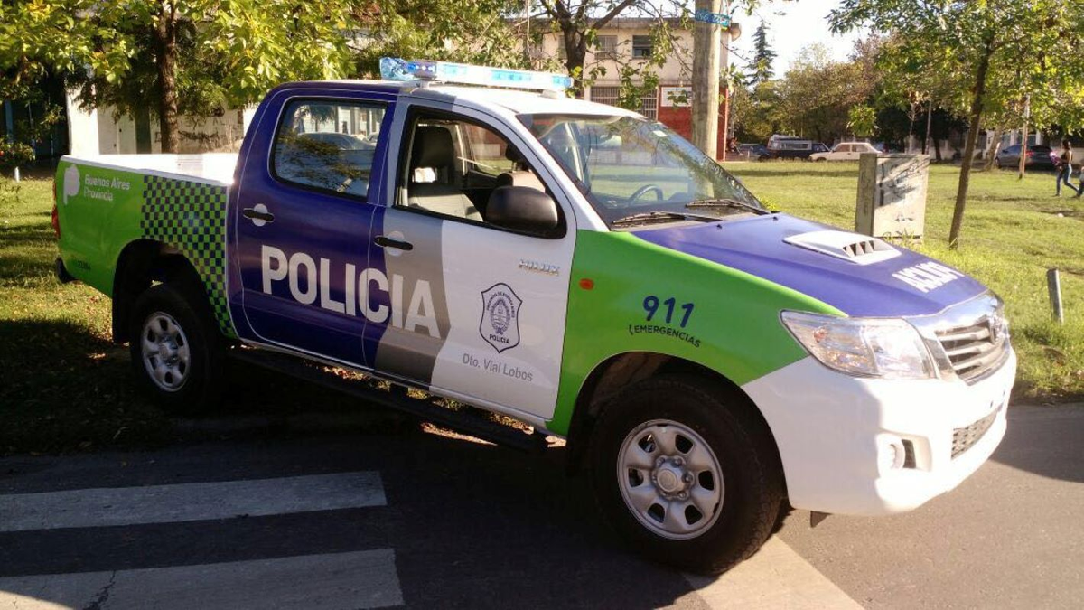 Dos policías de Buenos Aires fueron desafectados luego de la fuga de un detenido. Dos policías de Buenos Aires fueron desafectados luego de la fuga de un detenido.