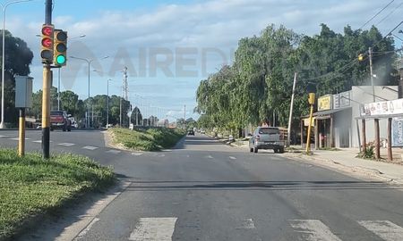 Desde Vialidad Provincial informarón que a principios de junio se firnalizara el cableado de los semáforos y a fines de julio se culminará la obra de transformación de la ruta 1. Desde Vialidad Provincial informarón que a principios de junio se firnalizara el cableado de los semáforos y a fines de julio se culminará la obra de transformación de la ruta 1.