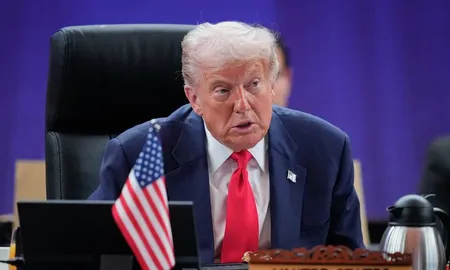 El Presidente de los Estados Unidos destrozó la presentación del puertorriqueño en el medio tiempo. Se quejó de que “nadie entiende una palabra” y calificó el baile como inapropiado para niños. El Presidente de los Estados Unidos destrozó la presentación del puertorriqueño en el medio tiempo. Se quejó de que “nadie entiende una palabra” y calificó el baile como inapropiado para niños.
