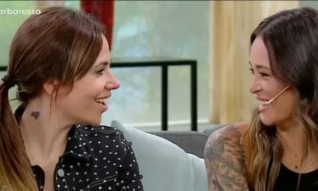 Inesperado romance entre Romina Uhrig y Agostina de Gran Hermano. Inesperado romance entre Romina Uhrig y Agostina de Gran Hermano.