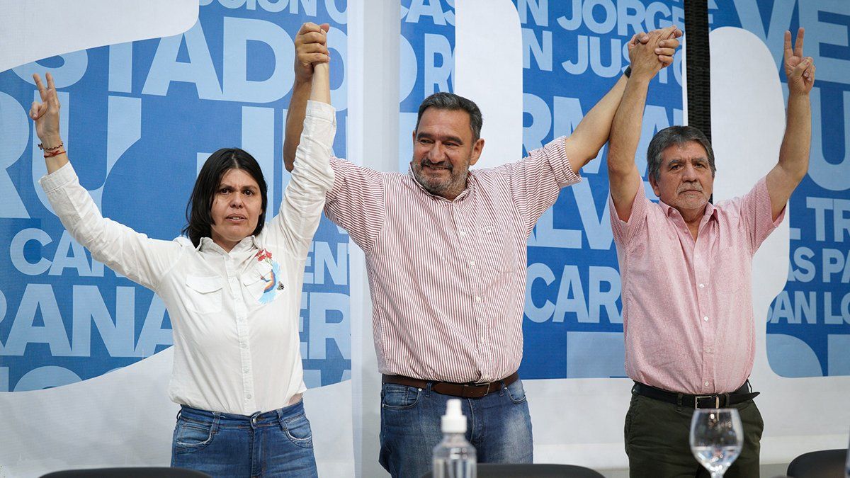 Claudio Leoni junto a Ignacio Jesús Monzón y Andrea Fabiana Paz