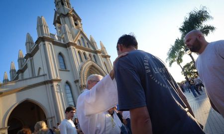 Se espera la llegada de más peregrinos a la Basílica. Se espera la llegada de más peregrinos a la Basílica.