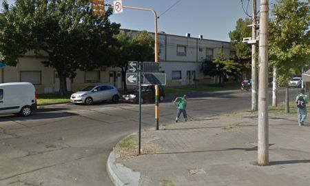 El lugar en donde fue asaltado y apuñalado Leandro C. el domingo a la madrugada. El lugar en donde fue asaltado y apuñalado Leandro C. el domingo a la madrugada.