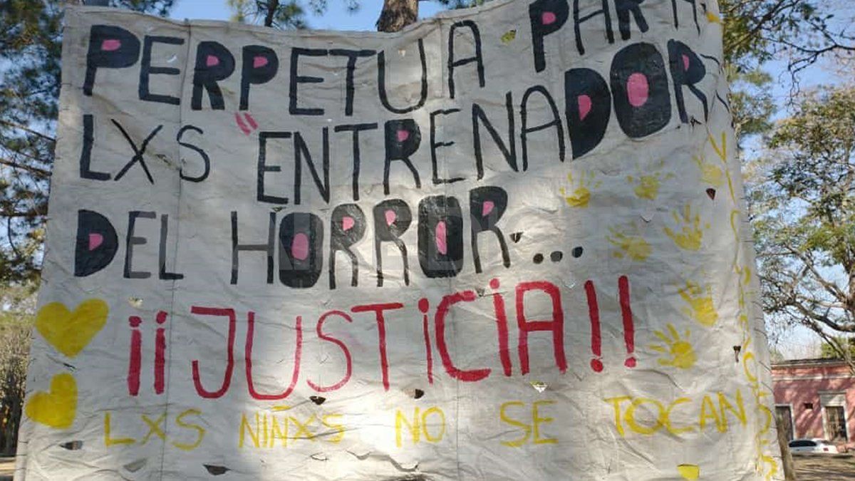 Uno de los reclamos presentes en la movilización de San José del Rincón.&nbsp;