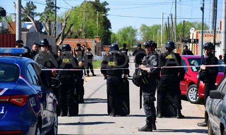 Rosario: seguirá detenida la policía que mató a un hombre con su arma reglamentaria