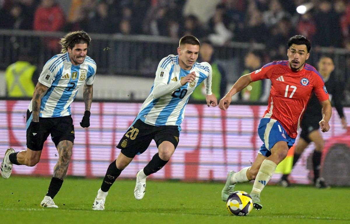 Franco Mastantuono ingresó en el segundo tiempo por Thiago Almada y se convirtió en el jugador más joven de la Selección Argentina en un partido oficial.