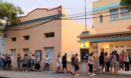 Funciones gratuitas de verano en el Cine Lumière. Funciones gratuitas de verano en el Cine Lumière.