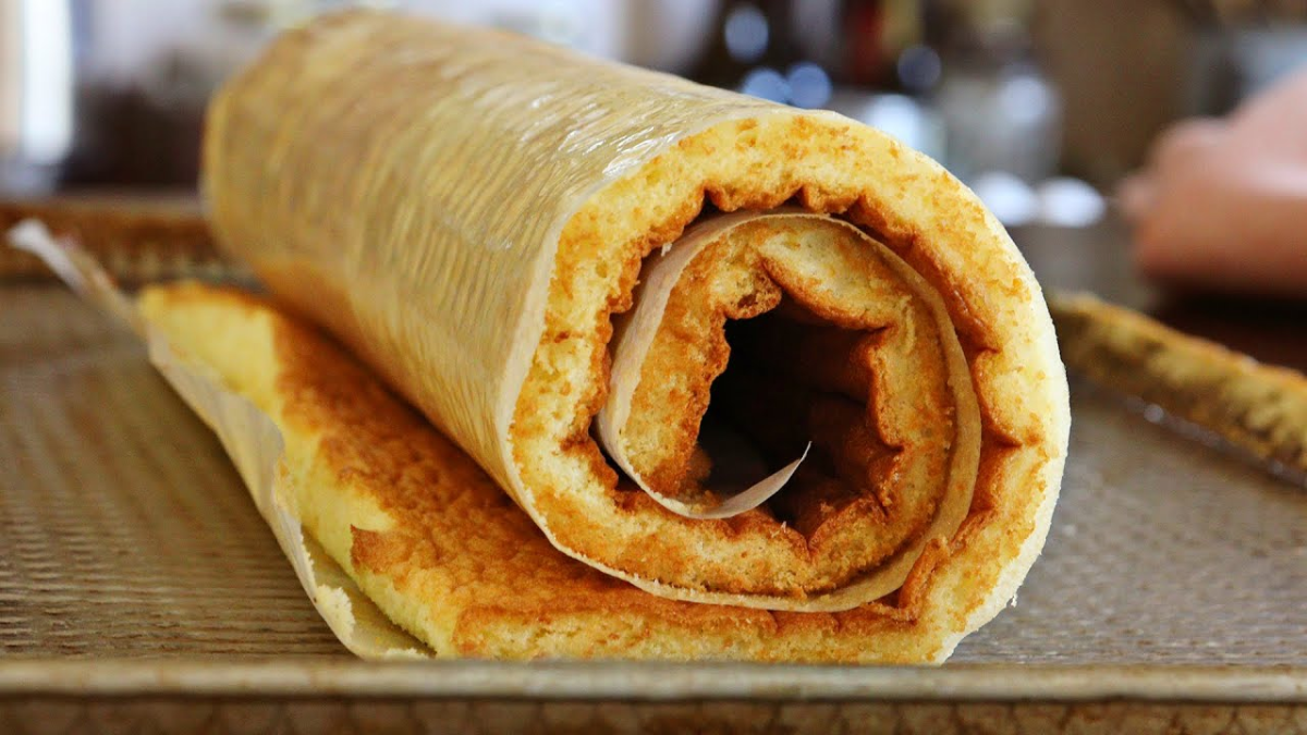 Cómo hacer masa de pionono casero: la receta con ingredientes que tenés en casa