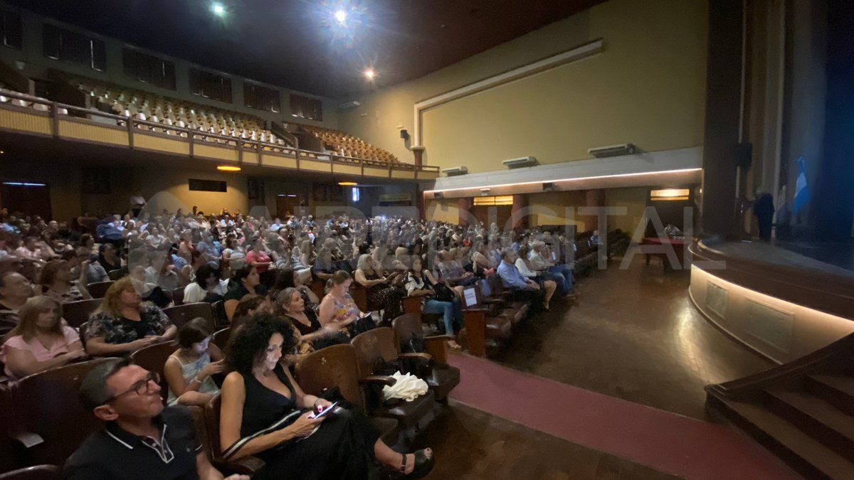 Empleados de todas las áreas del Hospital Cullen fueron homenajeados este jueves por su labor en la pandemia.
