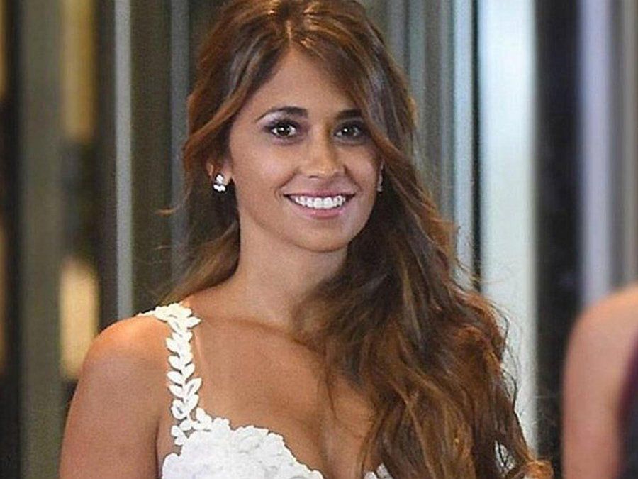 Antonela Roccuzzo reaccionó al homenaje que le hicieron a Lionel Messi en Rosario.
