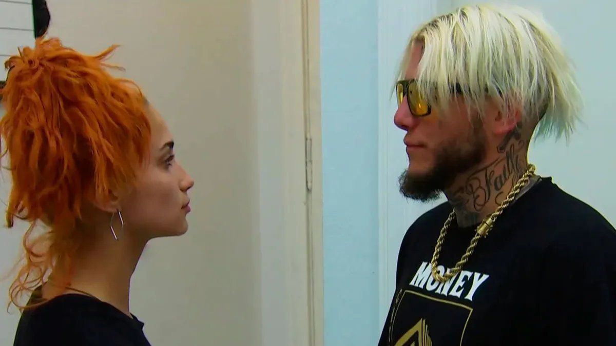 Alex Caniggia le hizo una romántica propuesta a Melody Luz en El Hotel de los Famosos.