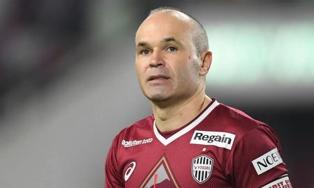 Andrés Iniesta contó cómo afronta su lucha contra la depresión y qué efectos causó en su vida, tanto en lo personal como lo profesional. Andrés Iniesta contó cómo afronta su lucha contra la depresión y qué efectos causó en su vida, tanto en lo personal como lo profesional.