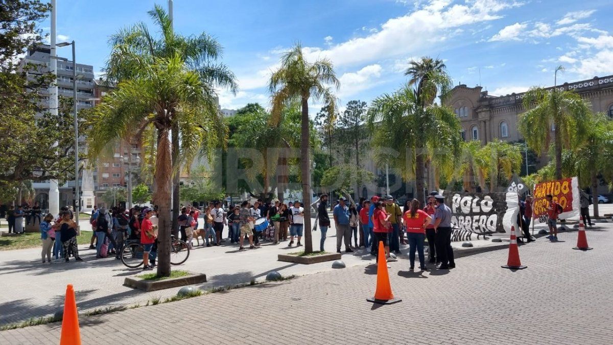 La protesta del Polo Obrero se concentró en la Plaza 25 de Mayo