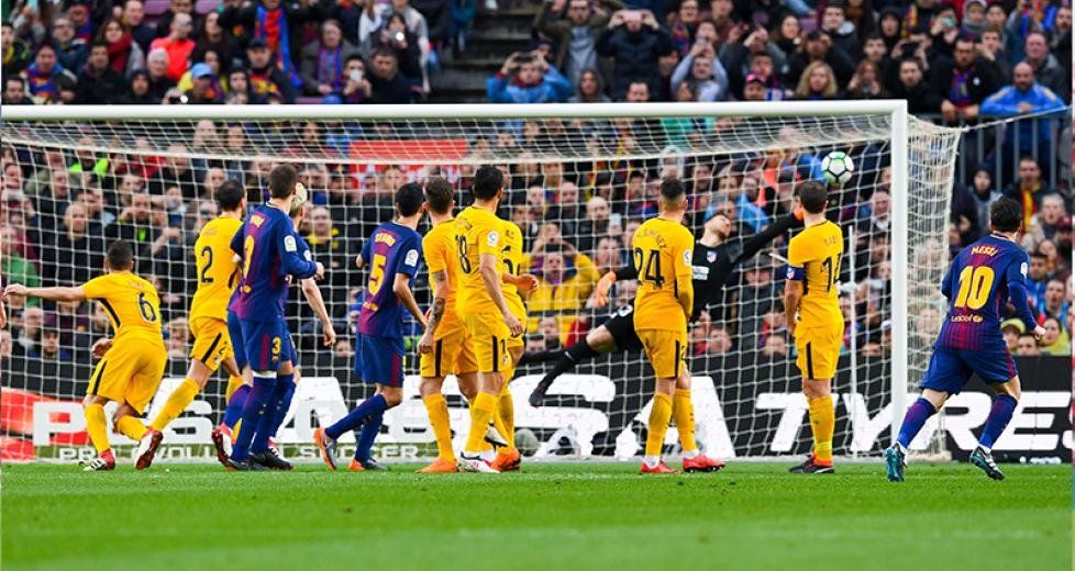 600 goles con un tiro libre de antología