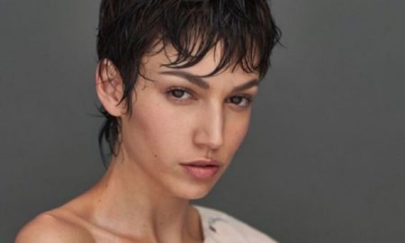Úrsula Corberó sorprendió a todos con su cambio de look. Úrsula Corberó sorprendió a todos con su cambio de look.