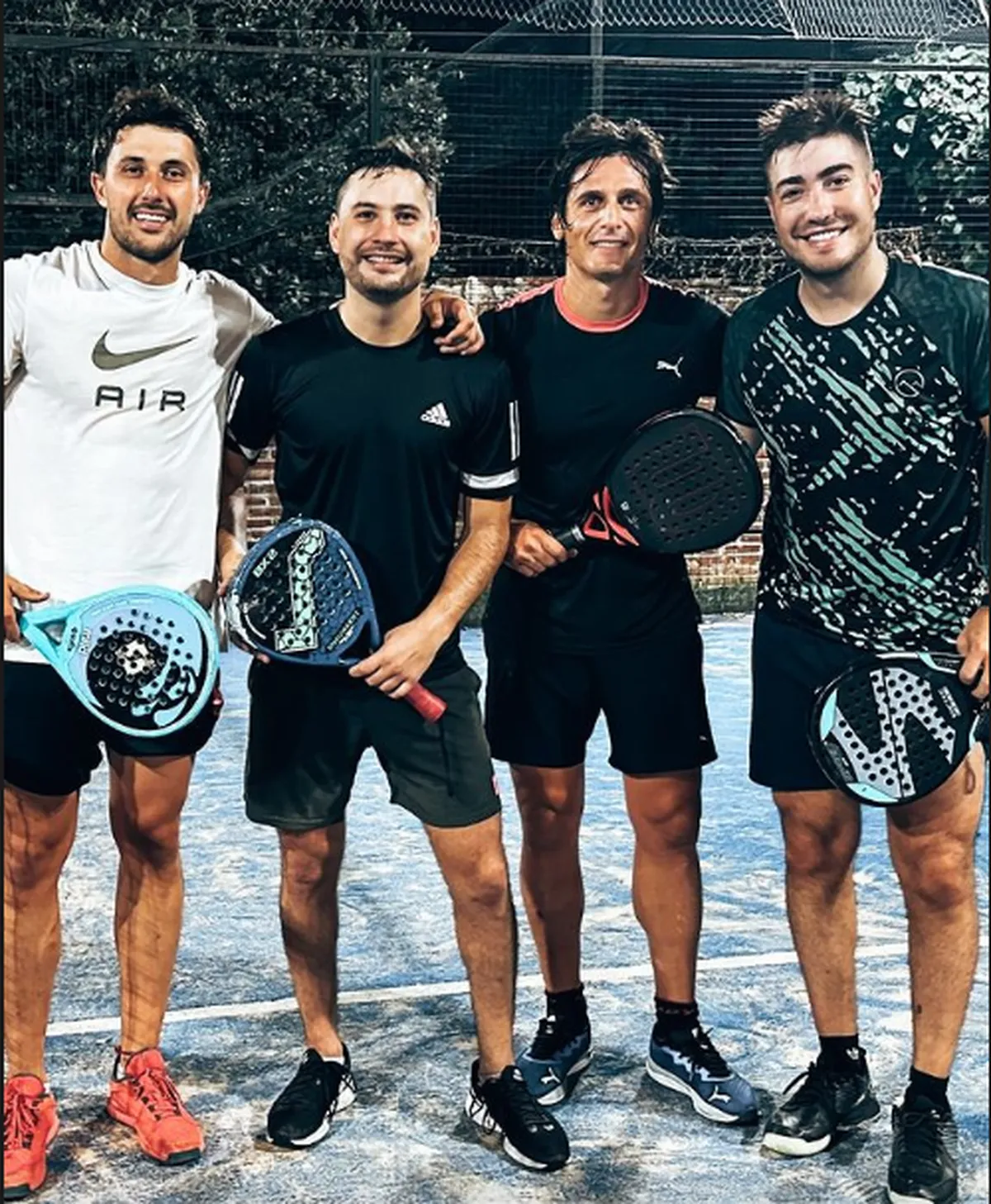 Sebastián Prediger jugando al pádel. Foto: Instagram @nachoherraezz. Sebastián Prediger jugando al pádel. Foto: Instagram @nachoherraezz.