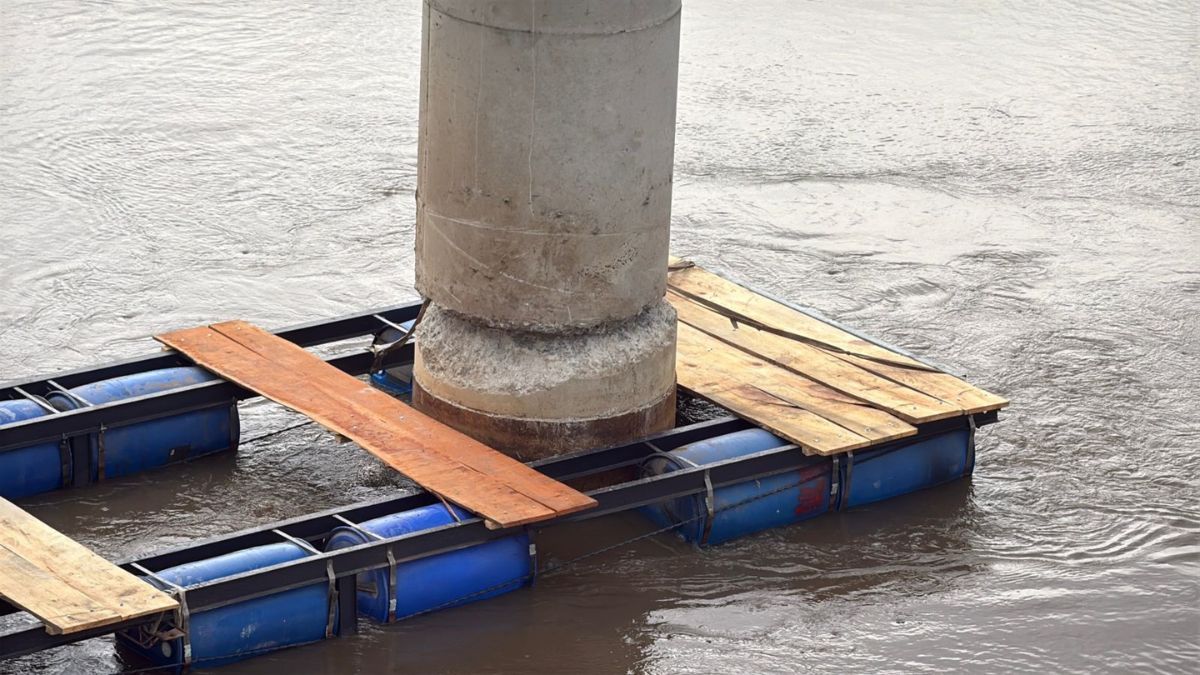 Vialidad Provincial confirmó que la falla detectada en una columna sobre el río Salado es superficial y no será necesario demoler la estructura. Vialidad Provincial confirmó que la falla detectada en una columna sobre el río Salado es superficial y no será necesario demoler la estructura.