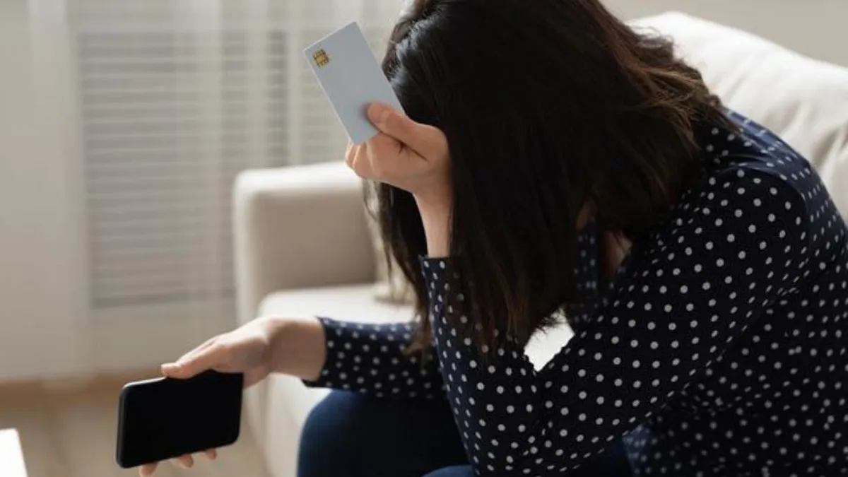 Las estafas telefónicas son cada vez más y es necesario saber protegerse de ellas. Las estafas telefónicas son cada vez más y es necesario saber protegerse de ellas.